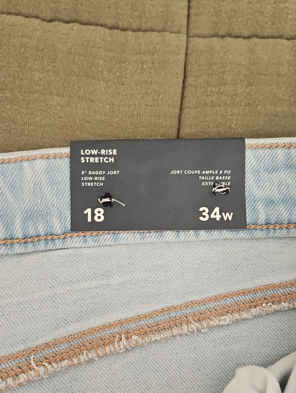 American Eagle 8" Baggy Jort - Picture 2 of 5